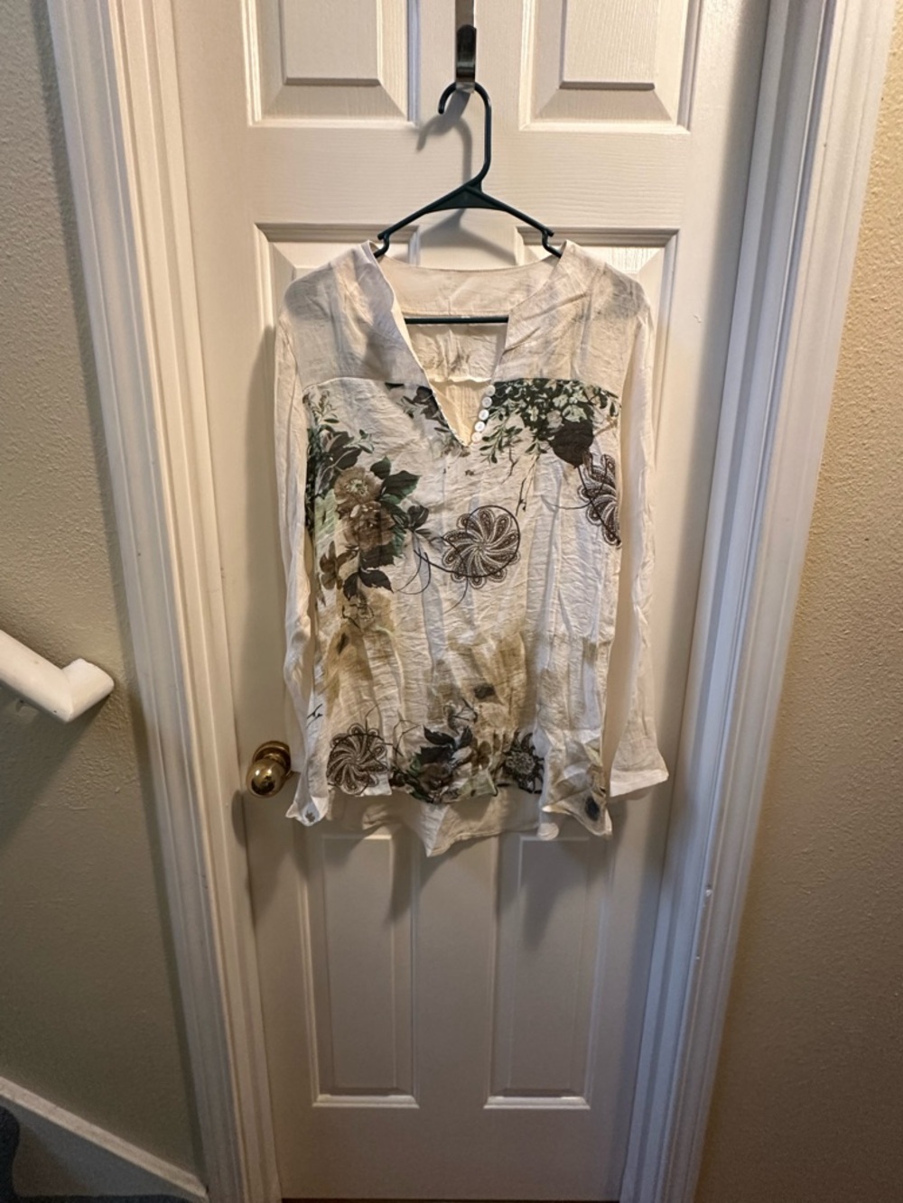 Women’s Floral Print Long-Sleeve V-Neck Top - Cream with Green & Brown Accents